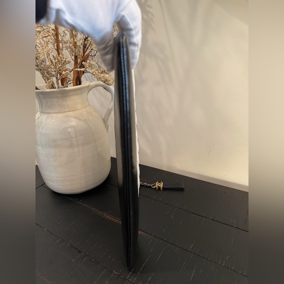 Chanel Gabrielle O Case Clutch Aged Calfskin - Picture 8 of 10